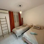 Maison 3chambres ,climatisee Holiday home Nimes
