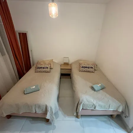 Maison 3chambres ,climatisee Ним