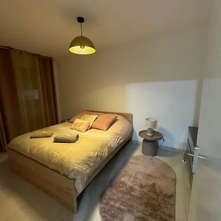 Maison 3chambres ,climatisee Semesterbostad